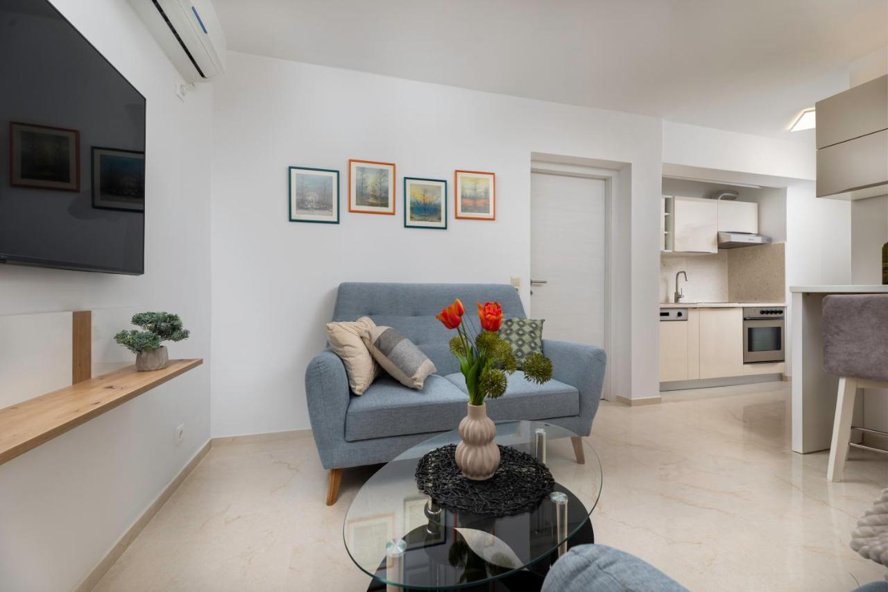 Apartman "Ela" Njivice Eksteriør bilde