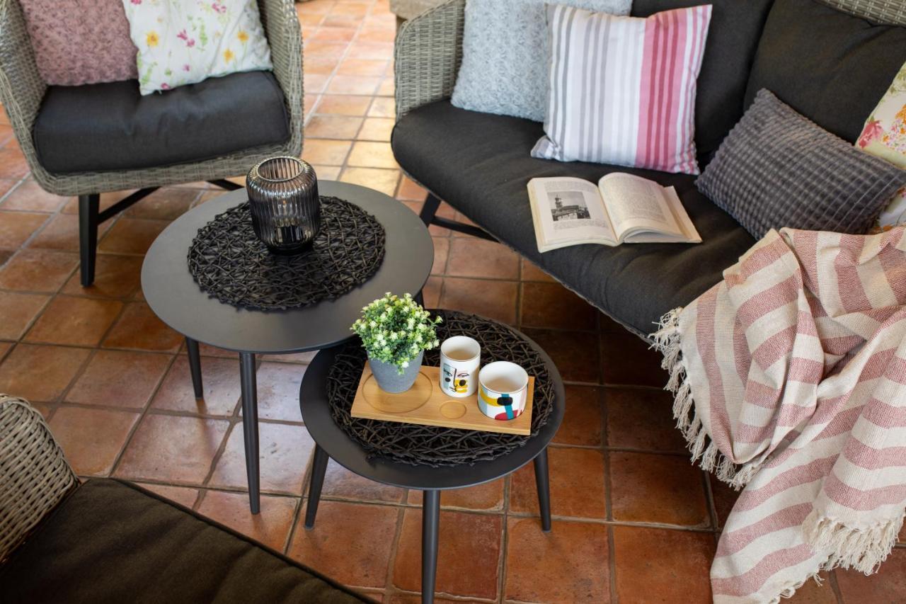 Apartman "Ela" Njivice Eksteriør bilde