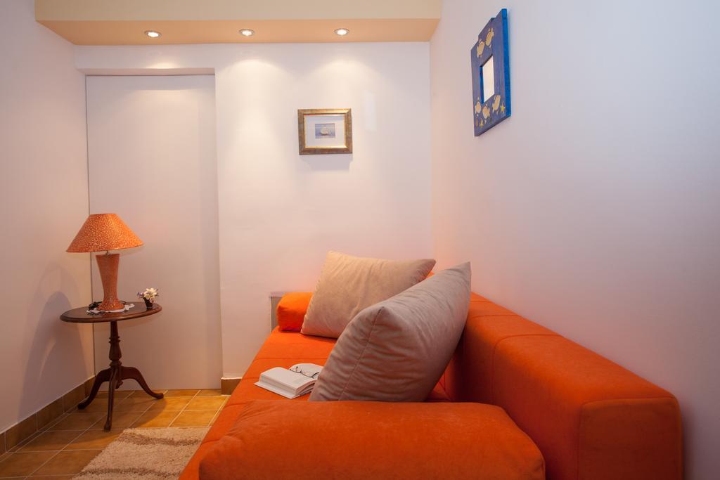 Apartman "Ela" Njivice Eksteriør bilde